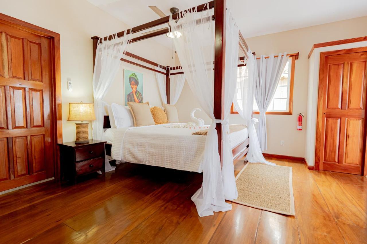 Hidden Jewel Boutique Hotel San Pedro  Bagian luar foto