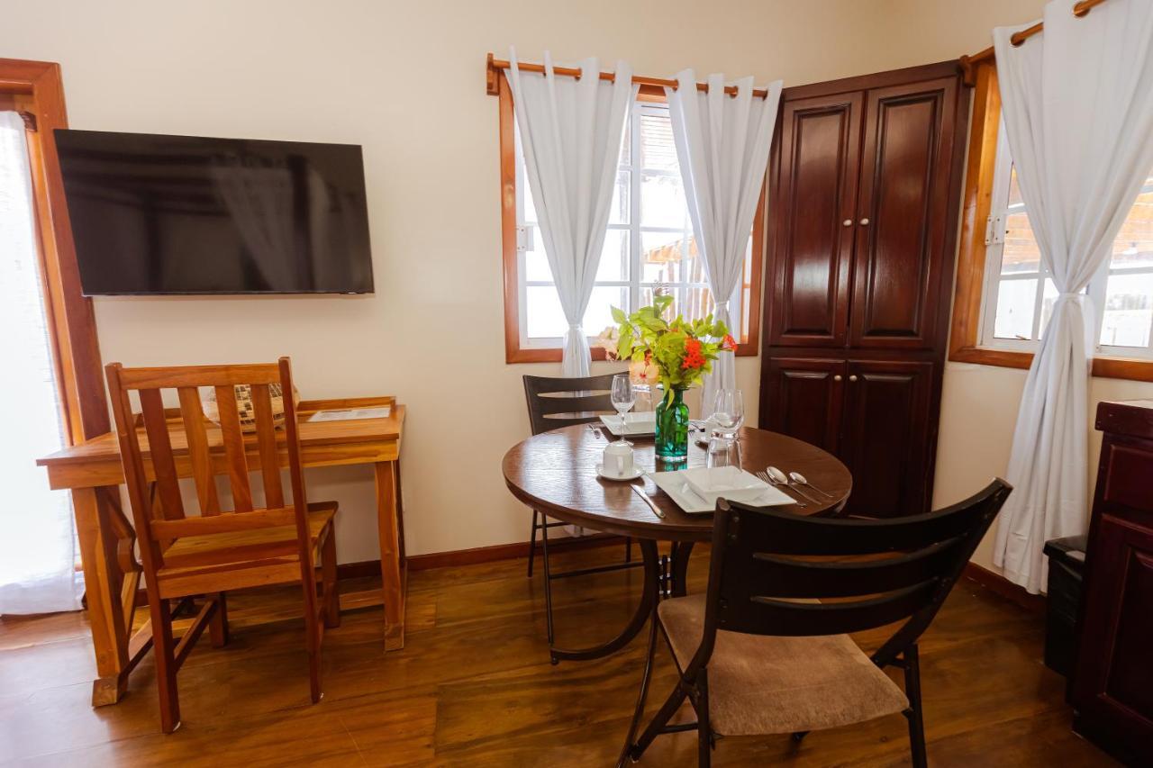 Hidden Jewel Boutique Hotel San Pedro  Bagian luar foto