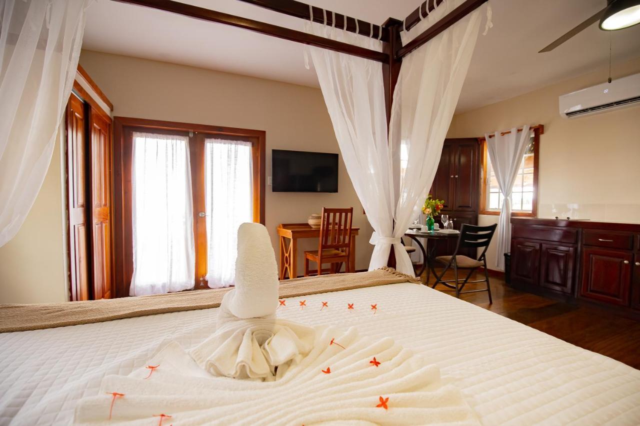 Hidden Jewel Boutique Hotel San Pedro  Bagian luar foto