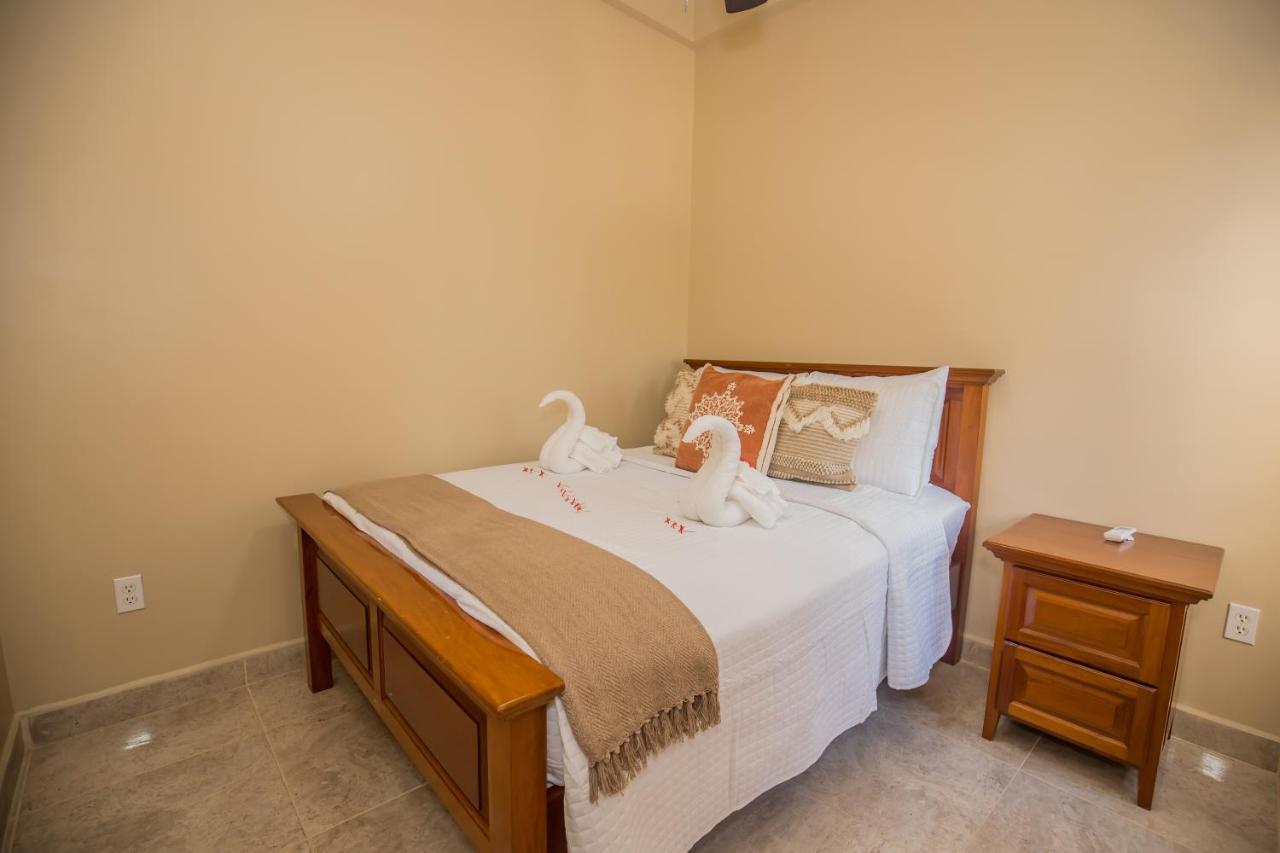 Hidden Jewel Boutique Hotel San Pedro  Bagian luar foto